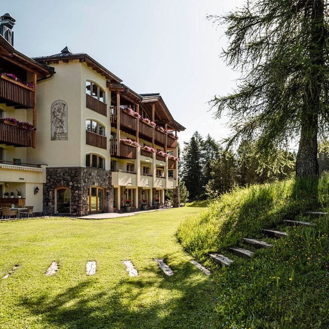 Hotel Steger-Dellai außen