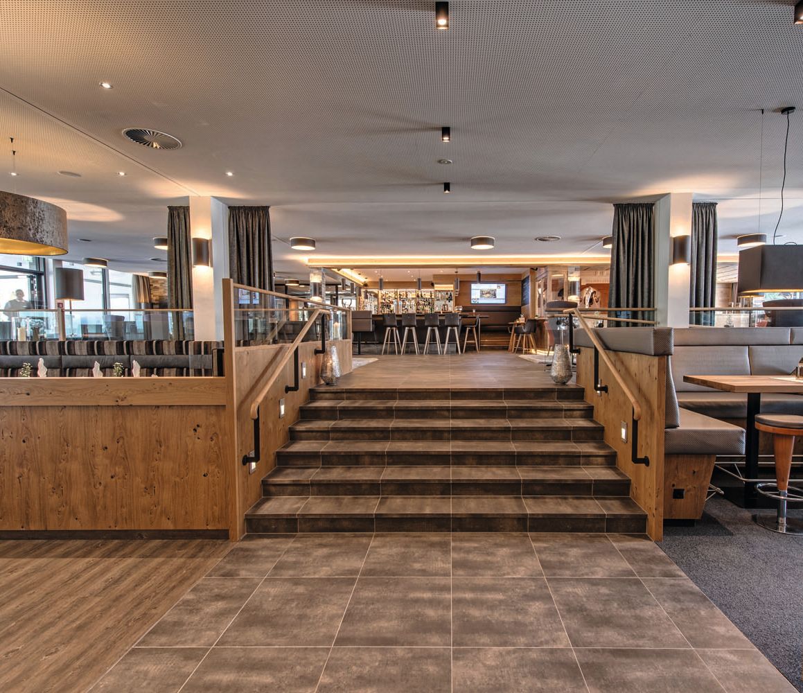 Hotel Vier Jahreszeiten Lobby